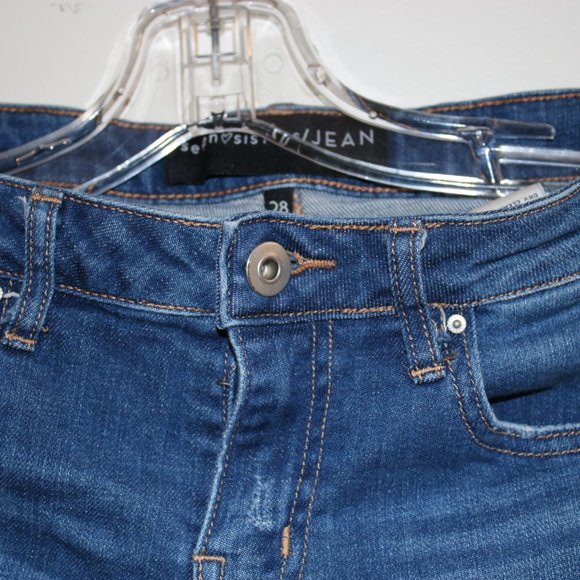 Seven Sisters-Jean Capri Pants - Picture 5 of 5